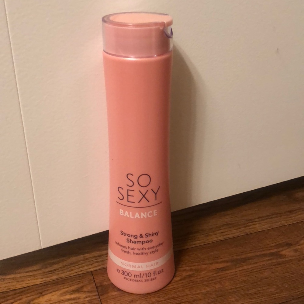Victoria’s Secret So Sexy Balance Shampoo